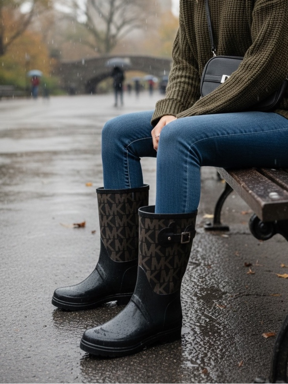 Michael Kors rain boots size 7